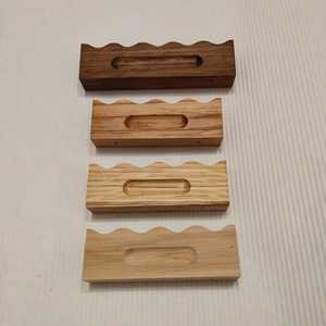 Manijas de Madera Duraderas, Ligeras y Extraíbles para Armarios y Cajones - 100% Hechas a Mano (Diwali Baby Shower) - Product Image 1