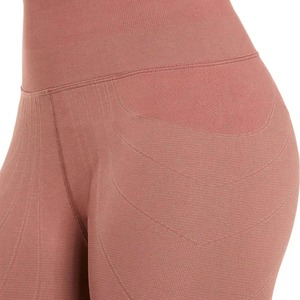Legging extensible pour femme avec taille haute, construction confortable et tissu respirant pour l'entraînement physique - Product Image 5