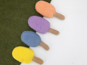 Popsicles de Fieltro Coloridos Hechos a Mano de 10 cm, Juguete de Comida de Imitación, Decoración de Verano, Comercio Justo, Venta al Por Mayor - Product Image 5