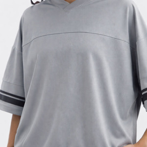 T-shirt style maillot de football américain streetwear gris en polyester, décontracté, respirant, unisexe, à rayures personnalisées, fournisseur principal - Product Image 6