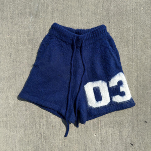 กางเกงขาสั้นผู้ชายผ้าขนแกะพิมพ์โลโก้ตามสั่งขายส่งจากโรงงาน คุณภาพสูง ลายถักนุ่มฟู สำหรับฤดูร้อน - Product Image 3