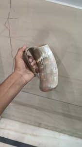 Meilleur fournisseur en Inde propose une tasse de corne à boire Viking polie à gravure animale personnalisée à des prix économiques pour l'artisanat naturel - Product Image 4