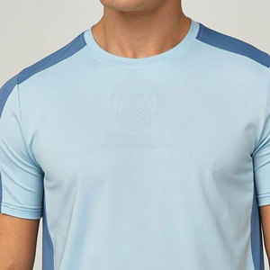 ชุดเสื้อยืดและกางเกงขาสั้นกีฬาสมัยใหม่สำหรับผู้ชาย วัสดุซับเหงื่อ เหมาะสำหรับการวิ่ง ฟิตเนส และกีฬากลางแจ้ง - Product Image 3
