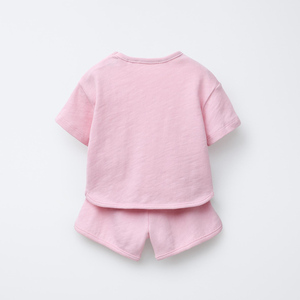 Conjunto de Dos Piezas para Niñas, Camiseta Blanca y Pantalones Cortos Rosas, Manga Corta, Cuello Redondo, Estilo Casual de Verano, Algodón Estampado - Product Image 2