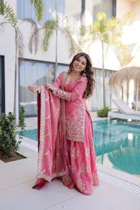 Nouvel ensemble haut en soie, pantalon palazzo et dupatta de créateur pour Diwali et les mariages – Infroissable et réversible - Product Image 3
