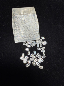 Diamants de laboratoire taille émeraude en gros, couleur EF, clarté VS1-VVS, diamants taille émeraude calibrés en vrac pour la fabrication de bijoux - Product Image 2