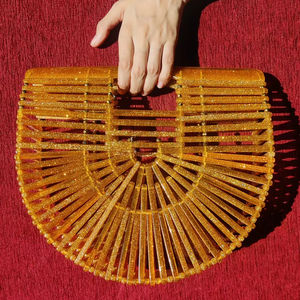 Pochette de soirée de luxe en acrylique doré scintillant en forme d'éventail, sac rigide de créateur pour mariage et événements, sac de déclaration - Product Image 1