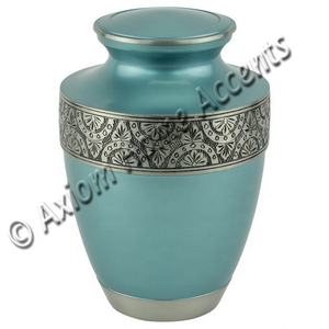 Elegante urna de latón con exquisita artesanía y un acabado brillante para un tributo amoroso por Axiom Home Accents - Product Image 5