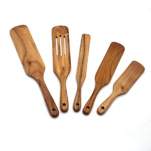 Juego de cubiertos de madera de acacia, mango, pino, madera roja y otras maderas disponibles con diseño personalizado por M.I.G. EXPORTACIONES. - Product Image 1