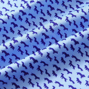 Polo de golf pour jeunes Advanced Air Flow Comfort, fabriqué avec un tissu extensible et lisse, adapté à la pratique du golf - Product Image 5