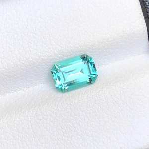 Turmalina natural color azul laguna, gema suelta con corte esmeralda, piedra de cristal para la elaboración de joyas. - Product Image 1