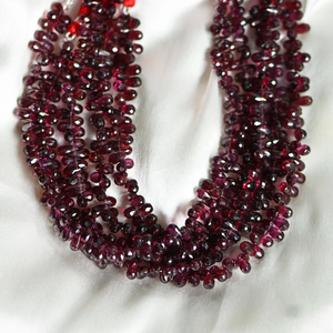 Haute qualité 8mm Rhodolite grenat gouttes à facettes forme Briollette perles pour la fabrication de bijoux avec de belles perles de pierre - Product Image 2