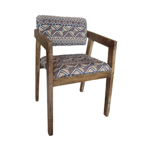 Sillón de Madera Artesanal Moderno y Ecológico con Cojín con Diseño Tribal y Patas Cónicas - Product Image 1