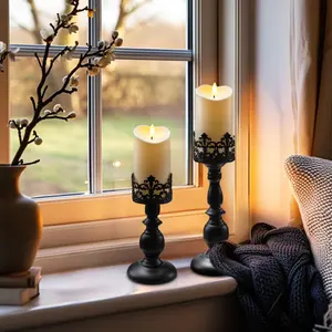 Fantásticos portavelas de metal que añaden una elegancia atemporal a cualquier espacio, complementando sin esfuerzo tanto la decoración moderna como la tradicional. - Product Image 6