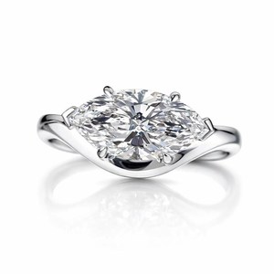 แหวนเพชรทรงมาร์คีส์ 2 กะรัต เพาะเลี้ยงในห้องปฏิบัติการ ทองคำแท้ 10K 14K 18K ดีไซน์เครื่องประดับชั้นดี รับรองโดย IGI สี E ความใส VVS - Product Image 1