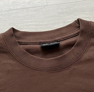 T-shirt Homme Manches Longues Imprimé en Relief 100% Coton Col Rond Coupe Ample Épaisse Épaules Tombantes Style Streetwear OEM ODM - Product Image 4