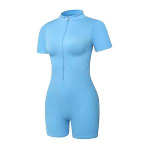 จั๊มสูทขาสั้นรัดรูปผู้หญิงแบบสั่งทำขายส่ง แขนสั้น ซิปหน้า กระชับสัดส่วน - Product Image 1