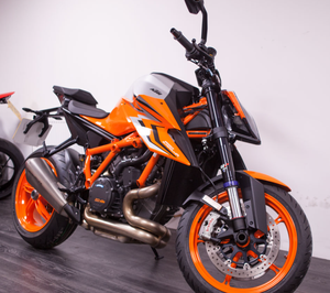 ข้อเสนอสุดพิเศษจาก OL ลดราคาสุดคุ้ม SUPER DUKE 1390 R EVO มอเตอร์ไซค์ใหม่พร้อมส่ง - Product Image 1