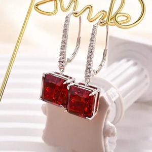 Pendientes de Lujo con Moissanita 925 y Rubí Corte Radiante en Plata de Ley Bañada en Oro Blanco, 8.0 Quilates, para Aniversario de Bodas - Product Image 2
