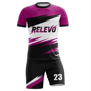 Uniforme de football professionnel pour hommes, nouveau style, couleur unie, vêtements de sport, maillot, uniforme de football personnalisable OEM - Product Image 1