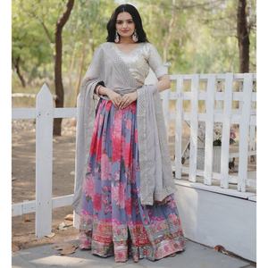 FATEMA ชุดแฟชั่นล่าสุดสำหรับชาวอินเดียชาวปากีสถาน - Product Image 1