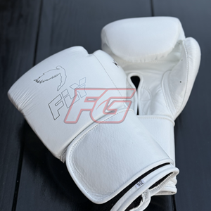 Gants de boxe MMA professionnels FLY, personnalisables OEM, en cuir véritable, pour entraînement et sparring, légers, anti-humidité, à doigts entiers - Product Image 6