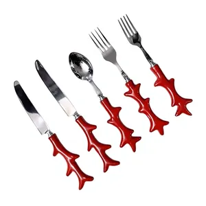 Meilleures ventes : Ensemble de couverts rouge corail, style américain, finition miroir, 5 pièces, en acier inoxydable 18/8, pour mariages - Product Image 1