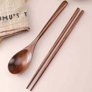 Ensemble de cuillères en bois durables avec spatule, louche, cuillère de service et cuillère à mélanger pour ustensiles de cuisine - Product Image 1