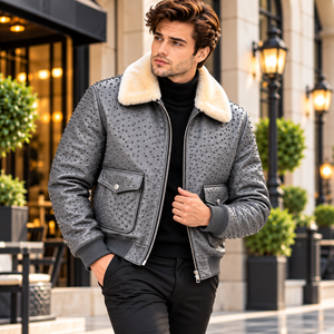 Herren-Lederjacke mit Nieten und cremefarbenem Pelzkragen, eleganter Biker-Stil und funktionale Taschen - Product Image 5