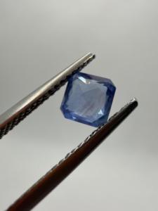 Saphir bleu bleuet naturel 5 mm 1,02 ct, pierre précieuse facettée en vrac, effet chromatique, certifié par un tiers, origine LK, bijoux - Product Image 2