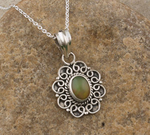 Pendentif en opale d'Éthiopie naturelle serti de pierres, en argent sterling 925 plaqué platine, collier de style victorien, bijoux en pierres précieuses - Product Image 3