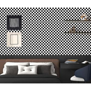 Papel Tapiz Moderno Autoadhesivo con Diseño de Rejilla, 17.7''x78.8'', Mosaico Blanco y Negro, Papel Decorativo Adhesivo Removible para Pared - Product Image 5