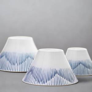 ชามเซรามิกวินเทจสำหรับเสิร์ฟสลัดพร้อมช้อน ชามเซรามิกสไตล์เรโทรญี่ปุ่นดีไซน์ลายเคลือบใต้ผิวแบบไม่สม่ำเสมอ โดย UO INDIA - Product Image 5