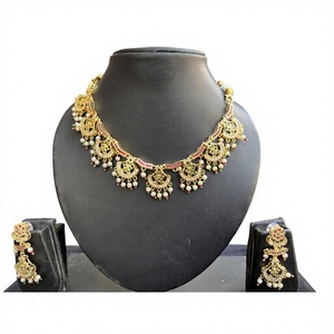 ชุดสร้อยคอทองเหลืองชุบทองประดับเพชรซิคอนแบบอินเดีย สำหรับผู้หญิง ของขวัญงานหมั้นสไตล์อินเดีย คุณภาพส่งออก - Product Image 1