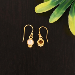 Boucles d'oreilles pendantes élégantes et minimalistes en argent sterling 925 avec nacre naturelle pour femmes - Product Image 4