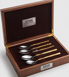 Ensemble de couverts élégants en acier inoxydable bicolore doré à facettes avec manche martelé, idéal pour les banquets, les fêtes et l'utilisation en cuisine - Product Image 5