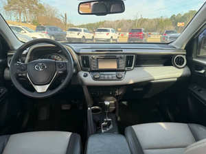 Toyota RAV4 Limited 2014 d'occasion en bon état - Product Image 2