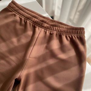 กางเกงขาสั้นกันหนาวผ้าฝ้าย100% สำหรับผู้ชายกางเกงขาสั้นผ้าฟลีซผ้าเฟรนช์เทอร์รี่เป็นมิตรกับสิ่งแวดล้อมติดโลโก้ตามสั่ง - Product Image 2