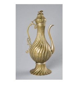 Pot à eau Surahi en laiton poli pour la décoration intérieure de luxe et une utilisation décorative artisanale indienne classique - Product Image 5