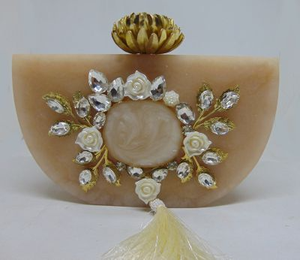 Figurine en résine à texture marbrée, écologique, peinte à la main, forme géométrique personnalisée, pour collection d'accessoires de fête de Noël - Product Image 2