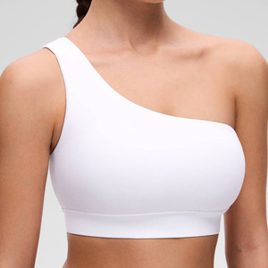 Sujetador deportivo de yoga de un solo hombro con logo personalizado para mujer, estilo deportivo, sin ajuste, cuello halter, doble capa, para gimnasio. - Product Image 3