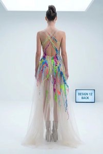 ชุดราตรีปักลายดอกไม้สีชมพูหรูหราขายส่ง ปี 2026 ราคาโรงงาน ชุดเดรสออกงานผ้าทูลล์แขนระบายสำหรับผู้หญิง - Product Image 3