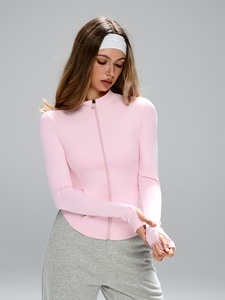 Veste de yoga pour femme avec logo personnalisé, coupe ajustée, séchage rapide, idéale pour la gym, le fitness, la course à pied et le yoga, vêtements de sport pour femme à prix avantageux. - Product Image 4