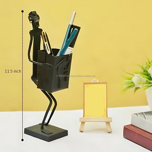 งานฝีมือศิลปะโบราณของชนเผ่าขนาด11.5นิ้วปากกาเหล็กสีดำแบบดั้งเดิมขาตั้งสำหรับตกแต่งสำนักงานที่บ้านจากอินเดีย - Product Image 1