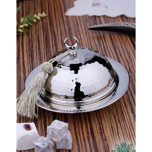 Cuenco de cobre martillado a mano con tapa de tugra otomana, plato tradicional turco plateado para dulces y lokum, ideal para Ramadán - Product Image 4