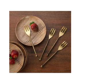 Fourchettes et cuillères en laiton plaqué or poli miroir, écologiques, avec design personnalisé pour hôtels, restaurants, cadeaux promotionnels et usage domestique - Product Image 1