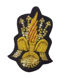 Insignias bordadas a mano, insignias vintage bordadas a mano con hilo de oro para blazer, a precios de mayoreo. - Product Image 3