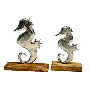 Sculptures d'Oiseaux Grue en Aluminium Plaqué Or, Décoration d'Intérieur, Sculpture d'Oiseau Grue pour la Décoration de Table de Salon - Product Image 2