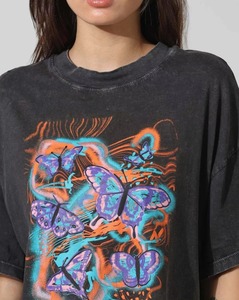 Camisetas Boxy de Moda para Mujer con Logo Personalizado al por Mayor, Camisetas Casuales Suaves Estilo Streetwear, Tops Baratos y Elegantes para Impresión y Moda - Product Image 4