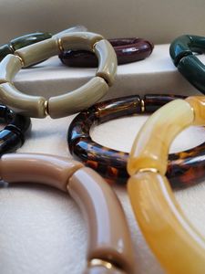 Bracelets classiques en résine acrylique pour femmes H a CRAFT, transparents et colorés, avec fleurs séchées, modèle artisanal Anniversaire HAC-611 - Product Image 3